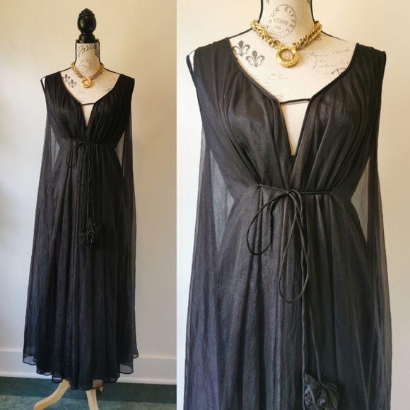Vintage black nightgown - Picture 3 of 9